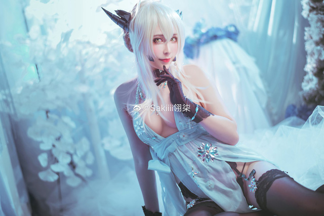 coser@Sakiiii翎柒在《Fate/Grand Order》化身性感美丽的阿尔托莉雅 coser@Sakiiii翎柒在《Fate/Grand Order》化身性感美丽的阿尔托莉雅