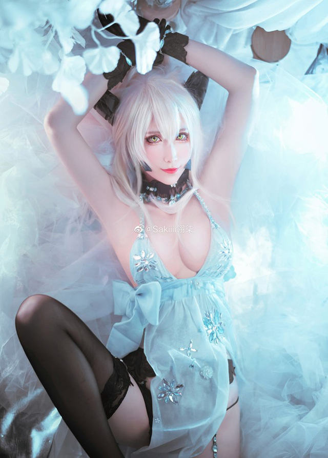 coser@Sakiiii翎柒在《Fate/Grand Order》化身性感美丽的阿尔托莉雅 coser@Sakiiii翎柒在《Fate/Grand Order》化身性感美丽的阿尔托莉雅