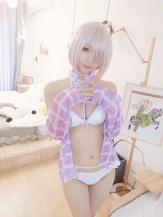 粉色的诱惑：-黑川-cosplay游戏《Fate/ Grand Order》中的玛修