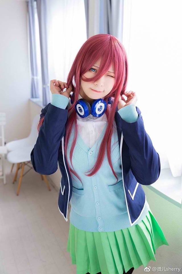 coser@贤儿sherry在漫画《五等分的新娘》化身美丽可爱的中野三玖