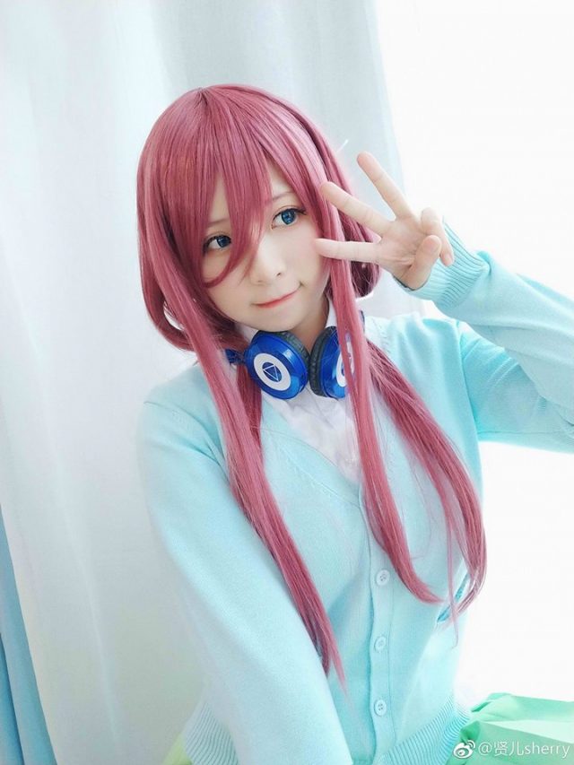 coser@贤儿sherry在漫画《五等分的新娘》化身美丽可爱的中野三玖
