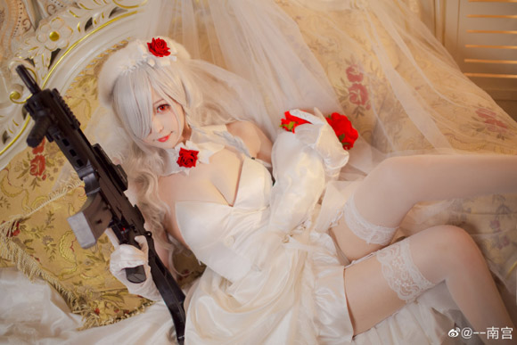 coser南宫完美还原“迈出步伐的你”G36C的美丽礼服装扮 coser南宫完美还原“迈出步伐的你”G36C的美丽礼服装扮