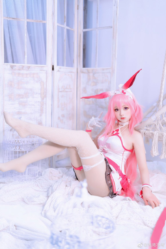 湾湾不弯的《崩坏3》八重樱护士同人cosplay,美丽可爱的治愈之花 湾湾不弯的《崩坏3》八重樱护士同人cosplay,美丽可爱的治愈之花