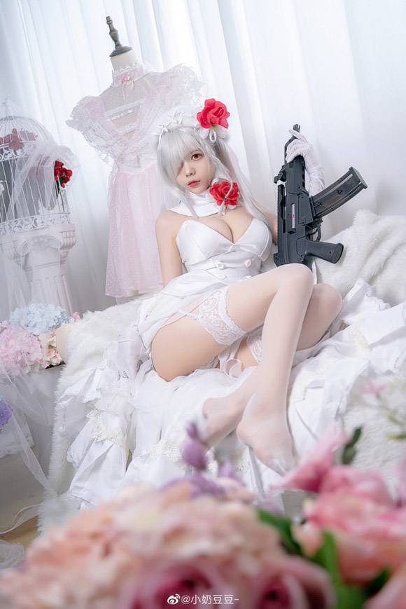 白色情人节浪漫进行时:coser小奶豆豆化身G36C“迈出步伐的你” 白色情人节浪漫进行时:coser小奶豆豆化身G36C“迈出步伐的你”