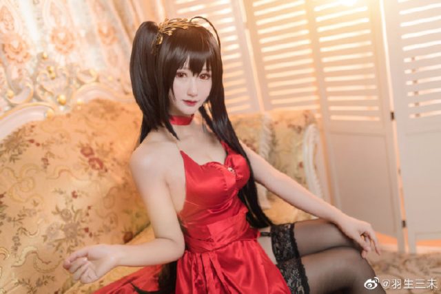 羽生三未cos《碧蓝航线》大凤，性感炽热，美丽迷人