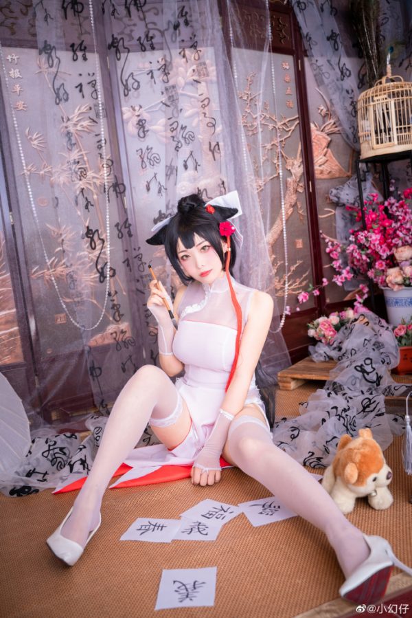 小幻仔cos《碧蓝航线》高雄獒,展现旗袍魅影的诱惑 小幻仔cos《碧蓝航线》高雄獒,展现旗袍魅影的诱惑