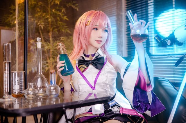 焖焖碳cos《崩坏:星穹铁道》艾丝妲,星空才子的绝妙展现 焖焖碳cos《崩坏:星穹铁道》艾丝妲,星空才子的绝妙展现