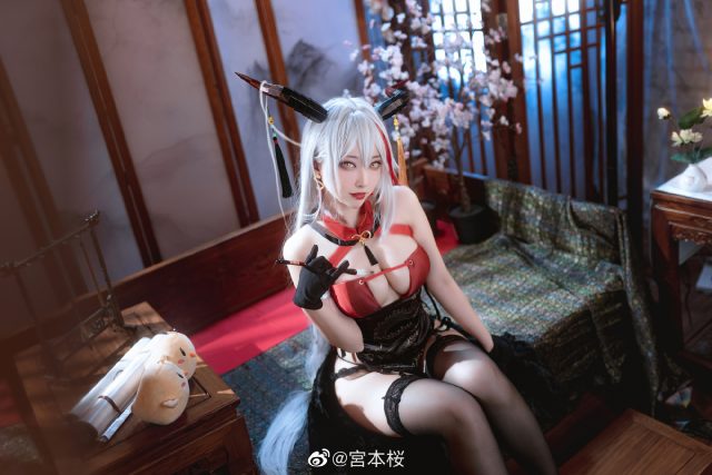 宮本桜cos《碧蓝航线》埃吉尔,性感与美丽的完美结合 宮本桜cos《碧蓝航线》埃吉尔,性感与美丽的完美结合