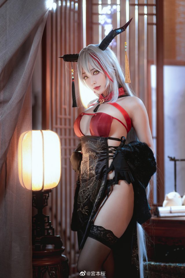 宮本桜cos《碧蓝航线》埃吉尔,性感与美丽的完美结合 宮本桜cos《碧蓝航线》埃吉尔,性感与美丽的完美结合