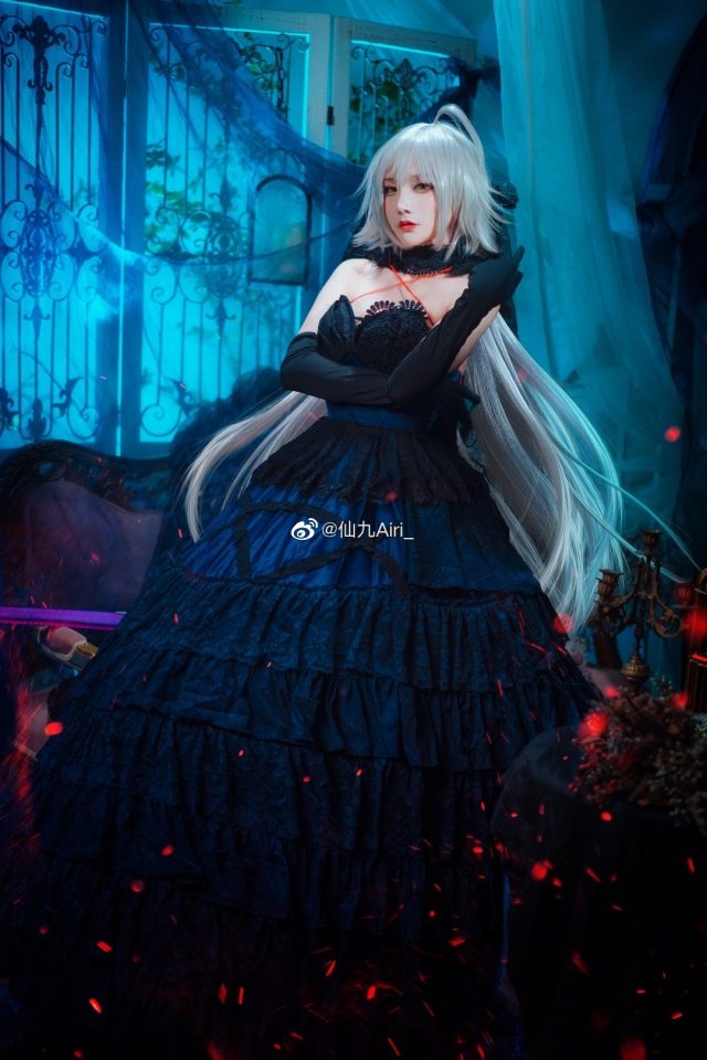 仙九Airi cos《Fate/Grand Order》贞德,绽放贞德的优雅与魅力 仙九Airi cos《Fate/Grand Order》贞德,绽放贞德的优雅与魅力