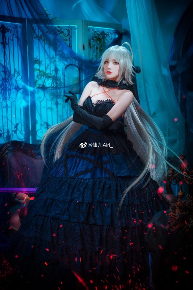 仙九Airi cos《Fate/Grand Order》贞德,绽放贞德的优雅与魅力 仙九Airi cos《Fate/Grand Order》贞德,绽放贞德的优雅与魅力