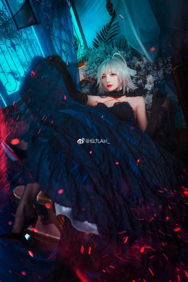 仙九Airi cos《Fate/Grand Order》贞德,绽放贞德的优雅与魅力 仙九Airi cos《Fate/Grand Order》贞德,绽放贞德的优雅与魅力