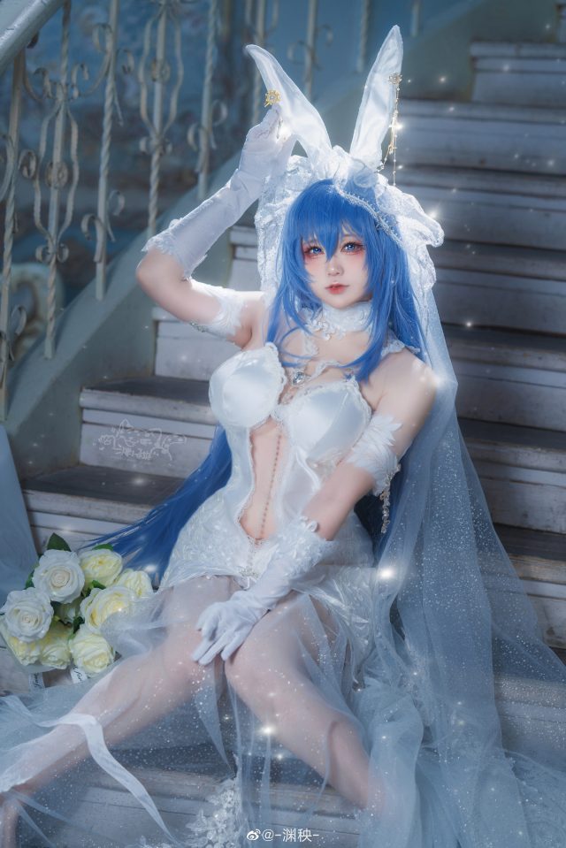 [碧蓝航线]渊秧cos“新泽西”花园，绽放“白雪之仪”的迷人之美