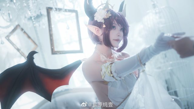 盒原纯壹cos《碧蓝幻想》古蕾娅,焕发“龙姬”的绝色魅力 盒原纯壹cos《碧蓝幻想》古蕾娅,焕发“龙姬”的绝色魅力