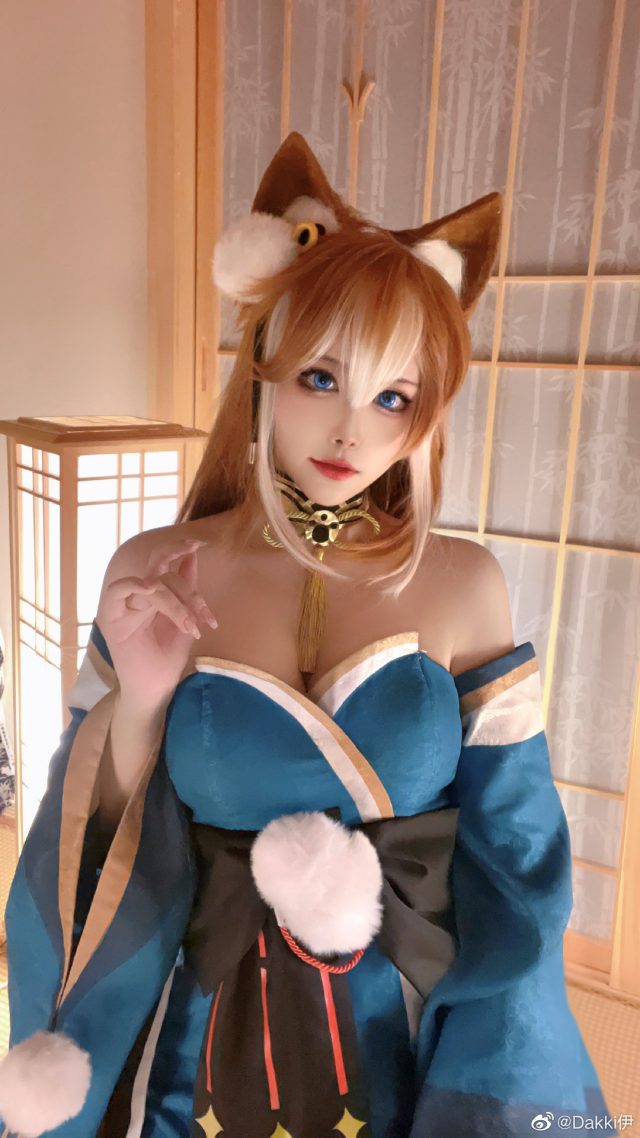 Dakki伊cos《原神》希娜，探秘性感迷人的希娜小姐