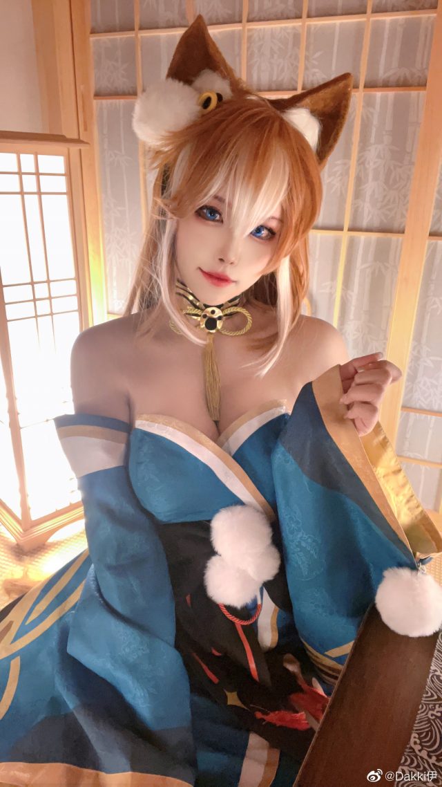 Dakki伊cos《原神》希娜，探秘性感迷人的希娜小姐