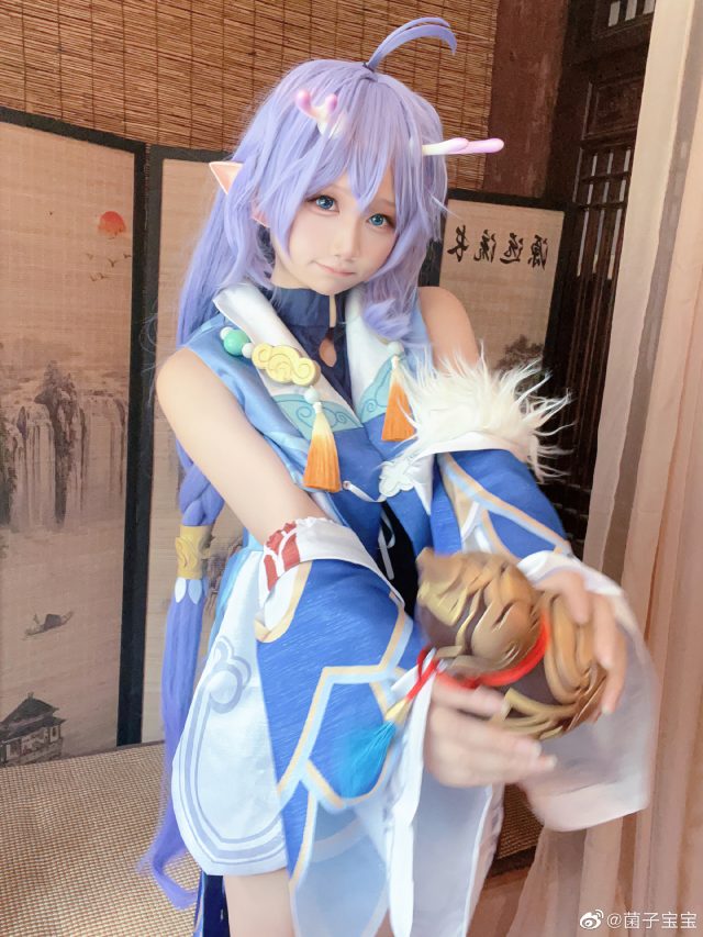 [崩坏：星穹铁道] 菌子宝宝cos白露，可爱迷人的美少女名医