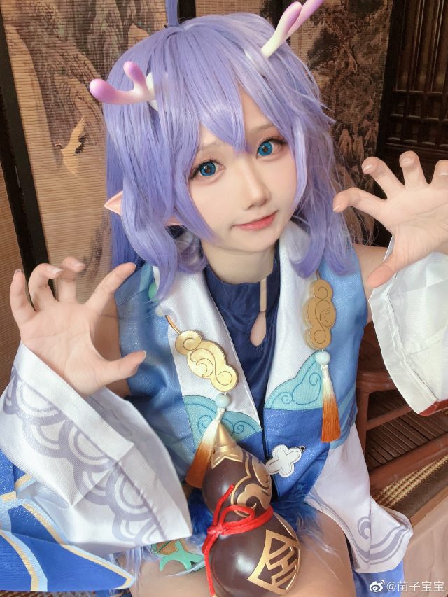 [崩坏：星穹铁道] 菌子宝宝cos白露，可爱迷人的美少女名医