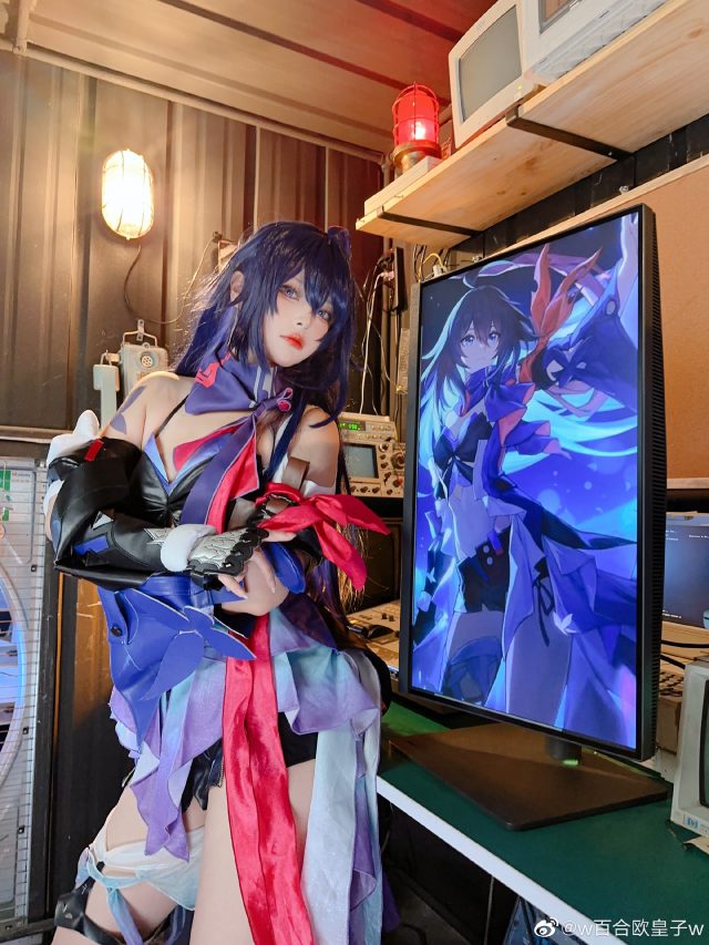 [崩坏：星穹铁道]w百合欧皇子w cos希儿，崩坏世界的性感蝴蝶