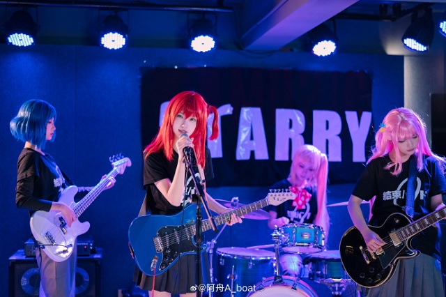 《孤独摇滚!》- 来自中国coser的“Kessoku乐队”中的可爱COSPLAY! 《孤独摇滚!》- 来自中国coser的“Kessoku乐队”中的可爱COSPLAY!