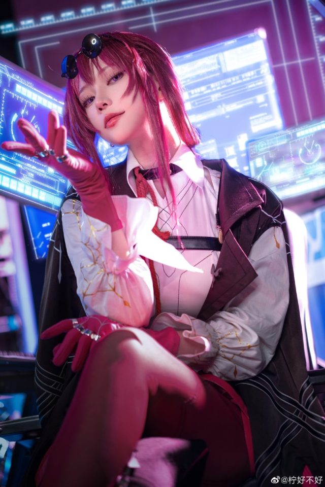 [崩坏：星穹铁道]柠好不好cos卡芙卡，漂亮酷帅的杀手丽人惊艳登场