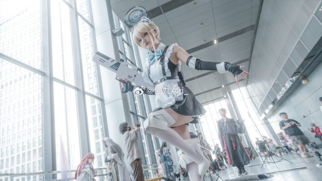 仙九Airi cos《蔚蓝档案》飞鸟马时,再现美少女战士的酷帅魅力 仙九Airi cos《蔚蓝档案》飞鸟马时,再现美少女战士的酷帅魅力