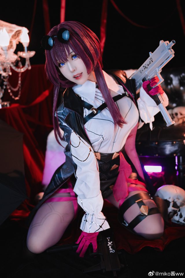 崩坏世界的绝美闪耀:miko酱ww cos《崩坏:星穹铁道》卡芙卡 崩坏世界的绝美闪耀:miko酱ww cos《崩坏:星穹铁道》卡芙卡