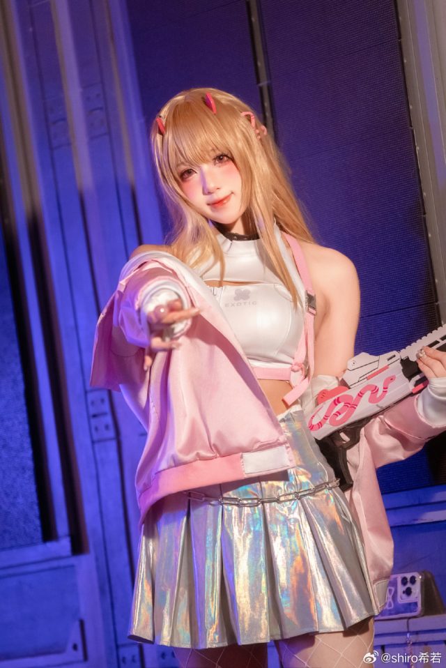 shiro希若cos《胜利女神:妮姬》毒蛇,霸气妮姬的性感魅力重现! shiro希若cos《胜利女神:妮姬》毒蛇,霸气妮姬的性感魅力重现!