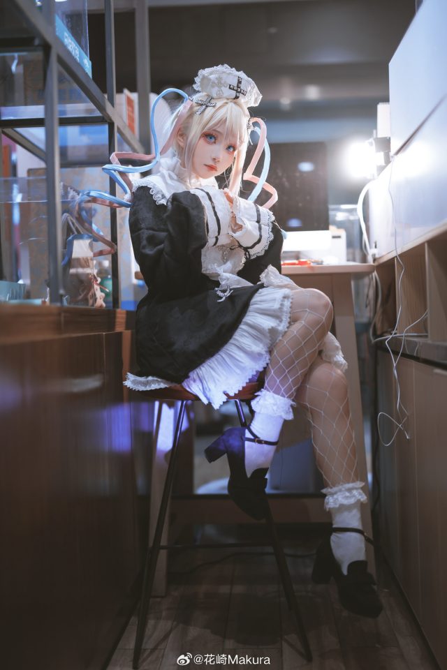 治愈系cosplay大秀：花崎Makura化身“糖糖”超天酱的可爱诱惑！