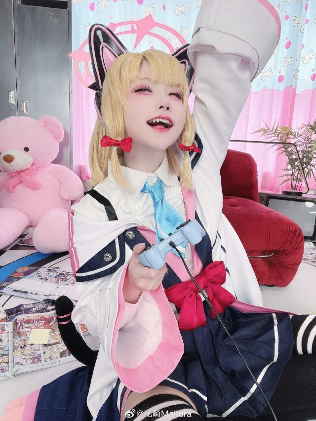 花崎Makura cos《蔚蓝档案》才羽桃井,从游戏走出的粉嫩二星 花崎Makura cos《蔚蓝档案》才羽桃井,从游戏走出的粉嫩二星