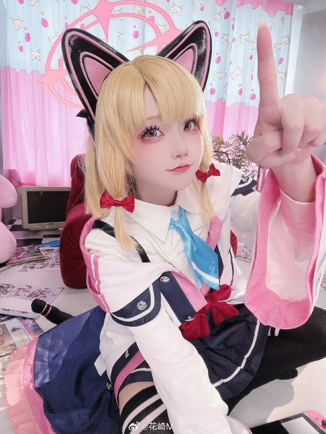 花崎Makura cos《蔚蓝档案》才羽桃井,从游戏走出的粉嫩二星 花崎Makura cos《蔚蓝档案》才羽桃井,从游戏走出的粉嫩二星