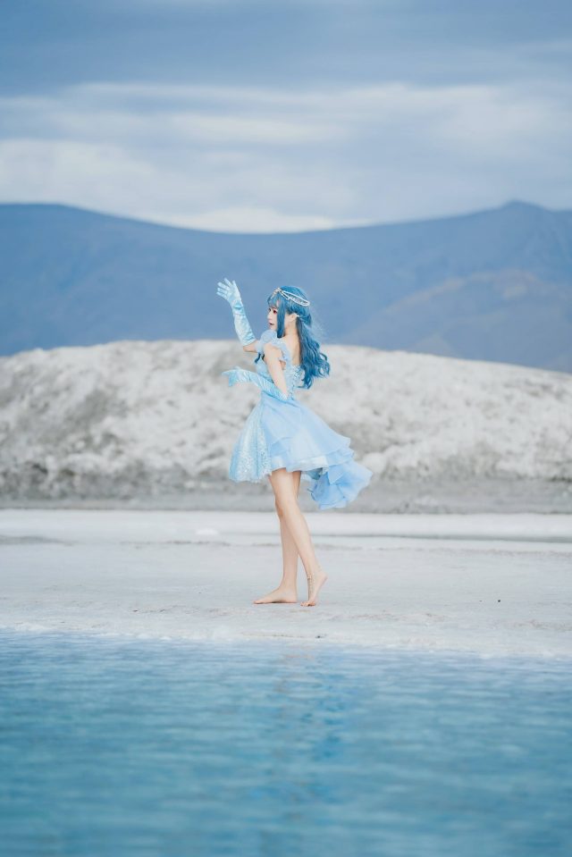 美人鱼之梦：coser桜桃喵带你穿越幻想的大海世界！