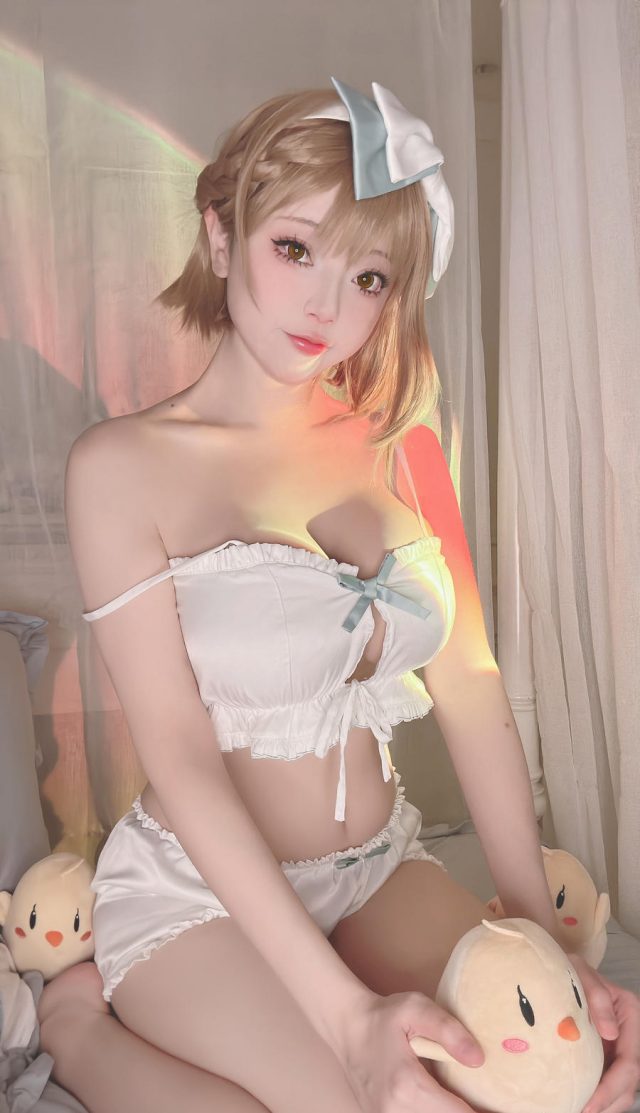 出色的COS和完美的身材，黑龙贯通为你展示极致cosplay之美