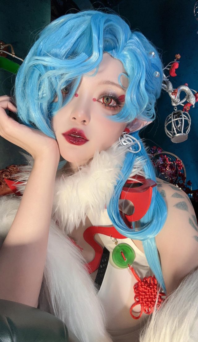 出色的COS和完美的身材，黑龙贯通为你展示极致cosplay之美