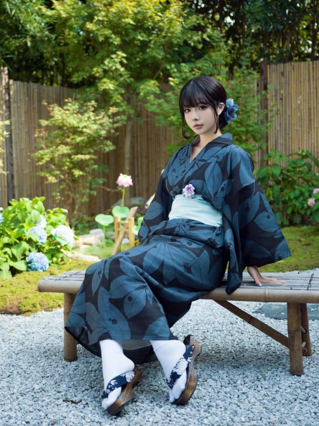 yuuhui玉汇“中庭之妻”cos:带您体验庭院的神秘邂逅 yuuhui玉汇“中庭之妻”cos:带您体验庭院的神秘邂逅