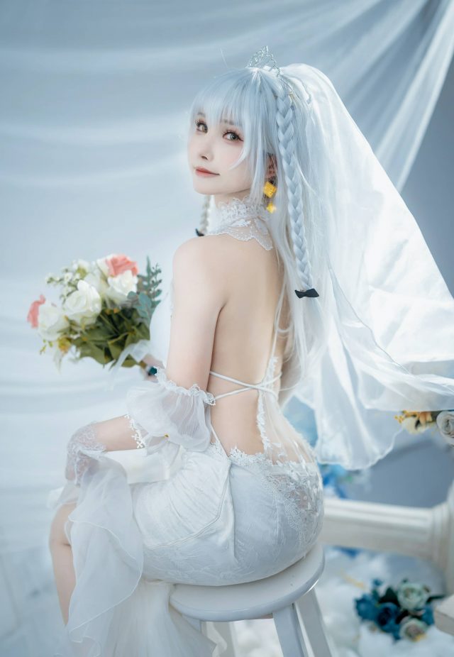 超级小禾儿·花园誓约婚纱COS：浪漫的婚礼在花海中绽放