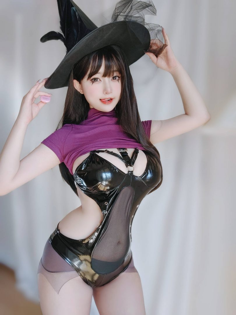 用魔法点亮每一天：女主K“魔女の日常”COS图集