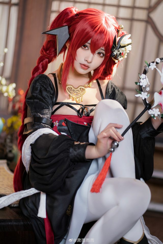 [无期迷途]肃雨雨雨cos伊格尼，点燃可爱火焰使者的魅力