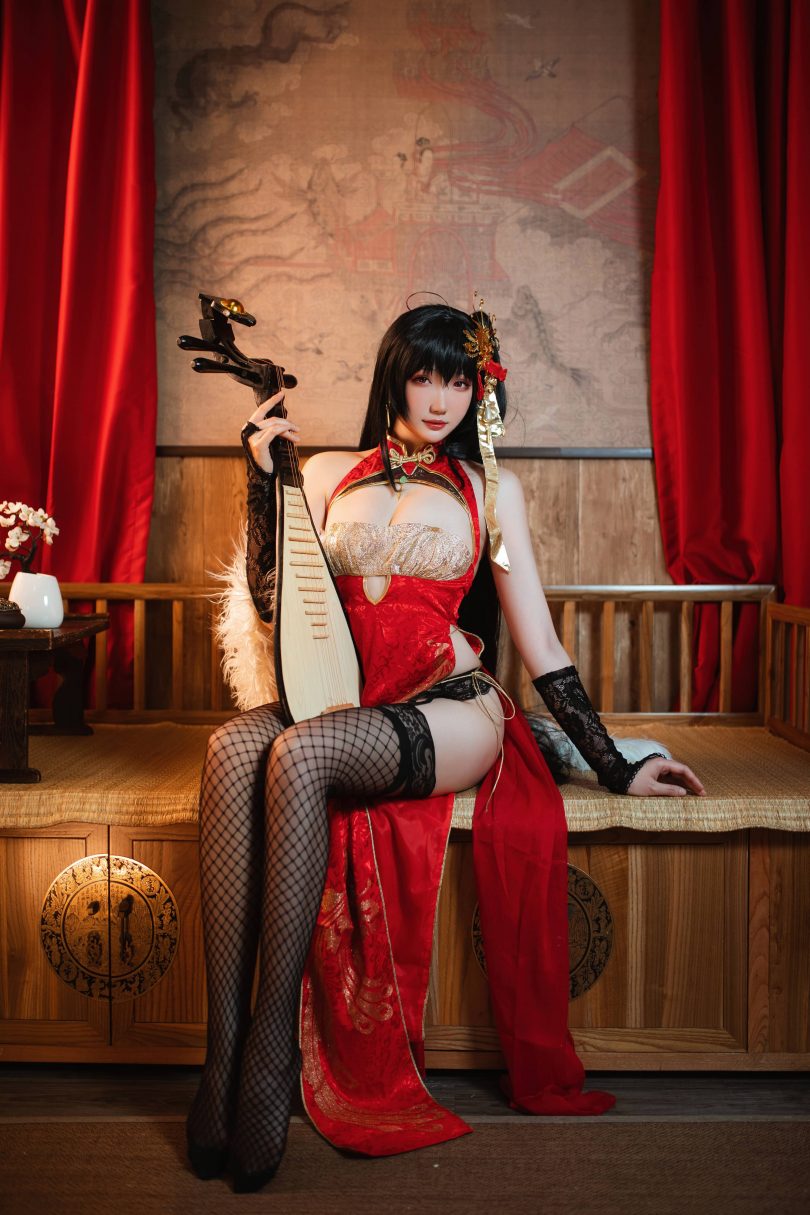 瓜希酱cos图包 | 瓜希酱_碧蓝航线·大凤旗袍cos [22P-138MB]