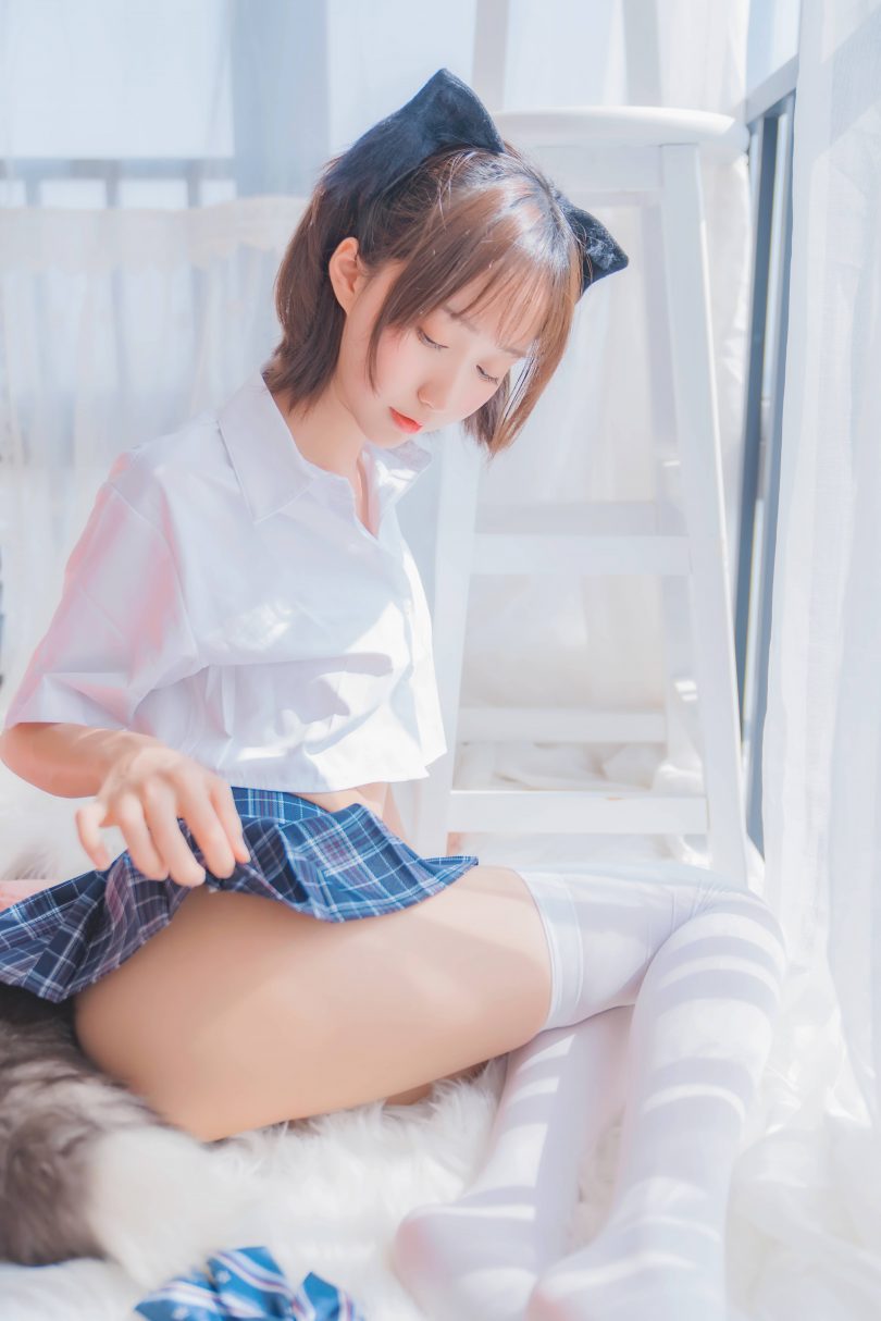木棉棉OwO cos作品 | 木棉棉OwO_怀中猫cosplay [68P-1.05GB]