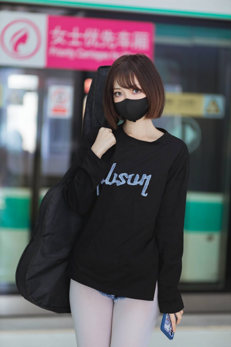 洛桑w伊梓cos升玖老师 | 洛桑w伊梓_升玖老师·地铁吉他cos [26P-276MB]