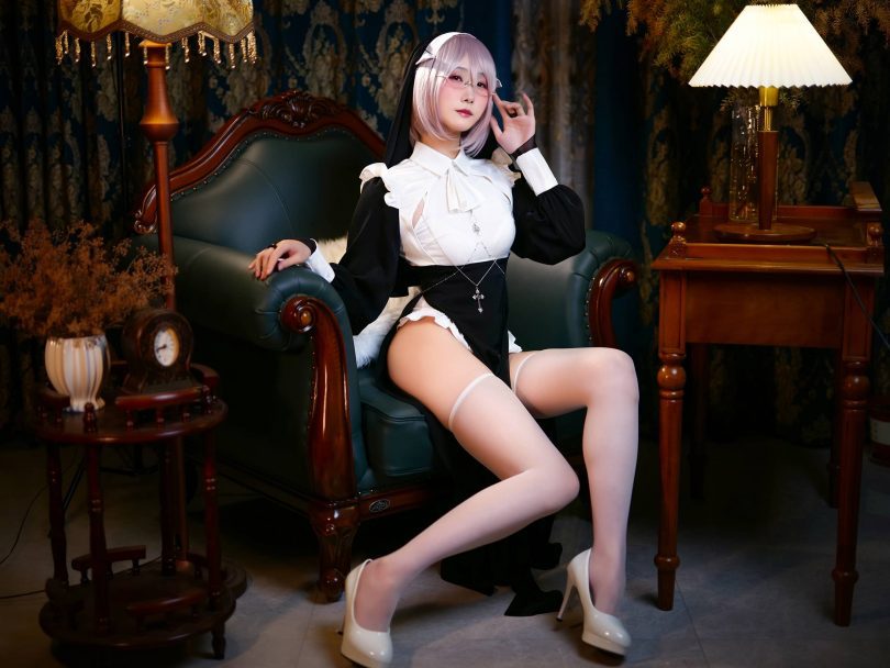 曉美媽cos修女 | 曉美媽x真真子_痴·修女cos作品 [61P-146MB]