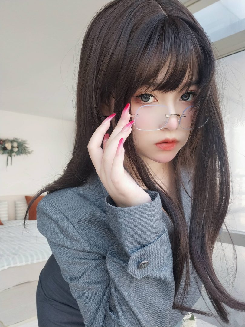 女主K cos作品 | 女主K_沉默的学姐cosplay [102P-763MB]