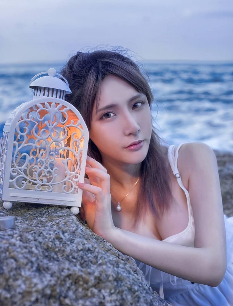 在下萝莉控ii cos图集 | 在下萝莉控ii_双11福利·白色吊带裙cos作品 [6P-1.53MB]