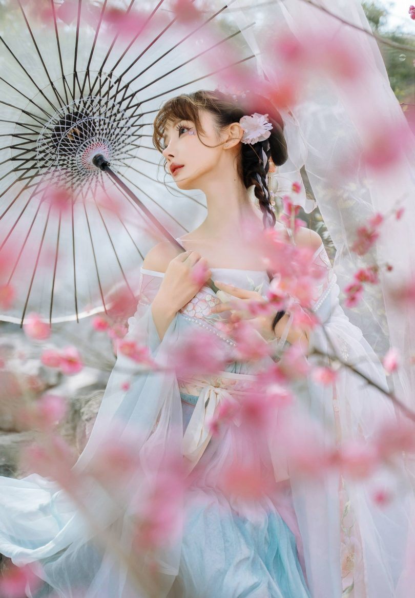 紫氯氯cos古典美女 | 紫氯氯_二月梅花·古典美女cos作品 [18P-87MB]