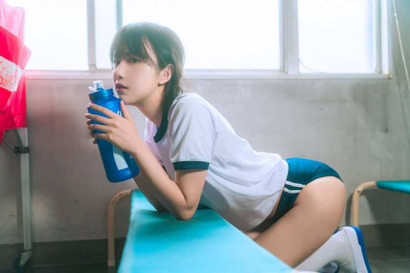 Shika小鹿鹿cos体操妹妹 | Shika小鹿鹿_体操服·妹妹cos作品 [21P-100MB]