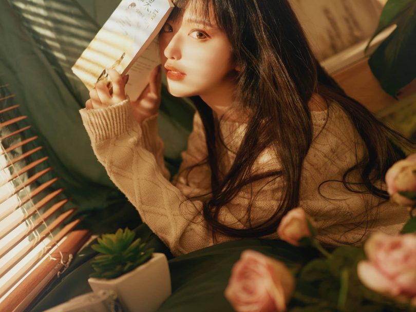 Shika小鹿鹿cos_粉丝福利 | Shika小鹿鹿_毛衣+比基尼cos作品 [18P-36MB]