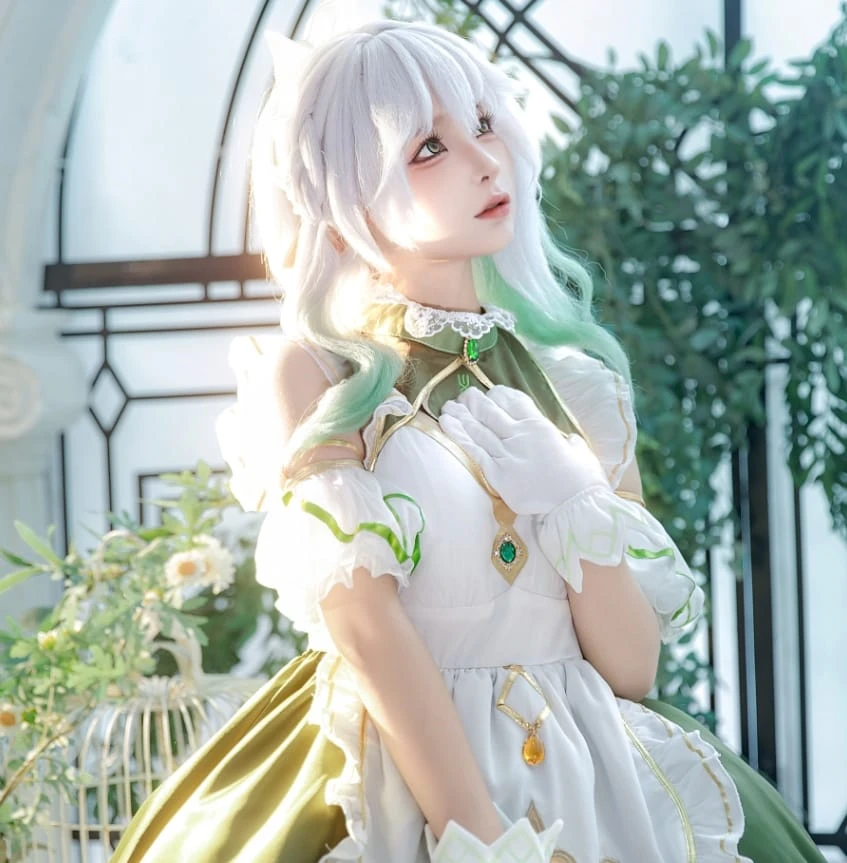 蠢沫沫《草神女仆》:美得像画中走出来的仙女!插图2 蠢沫沫《草神女仆》:美得像画中走出来的仙女!