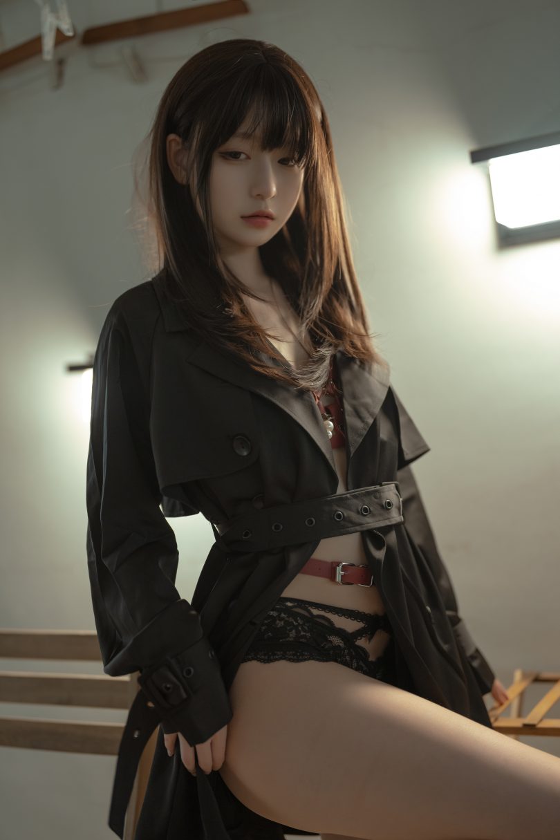 迷之呆梨cos_炙热 | 迷之呆梨_炙热·捆绑皮带cos作品 [42P-260MB]