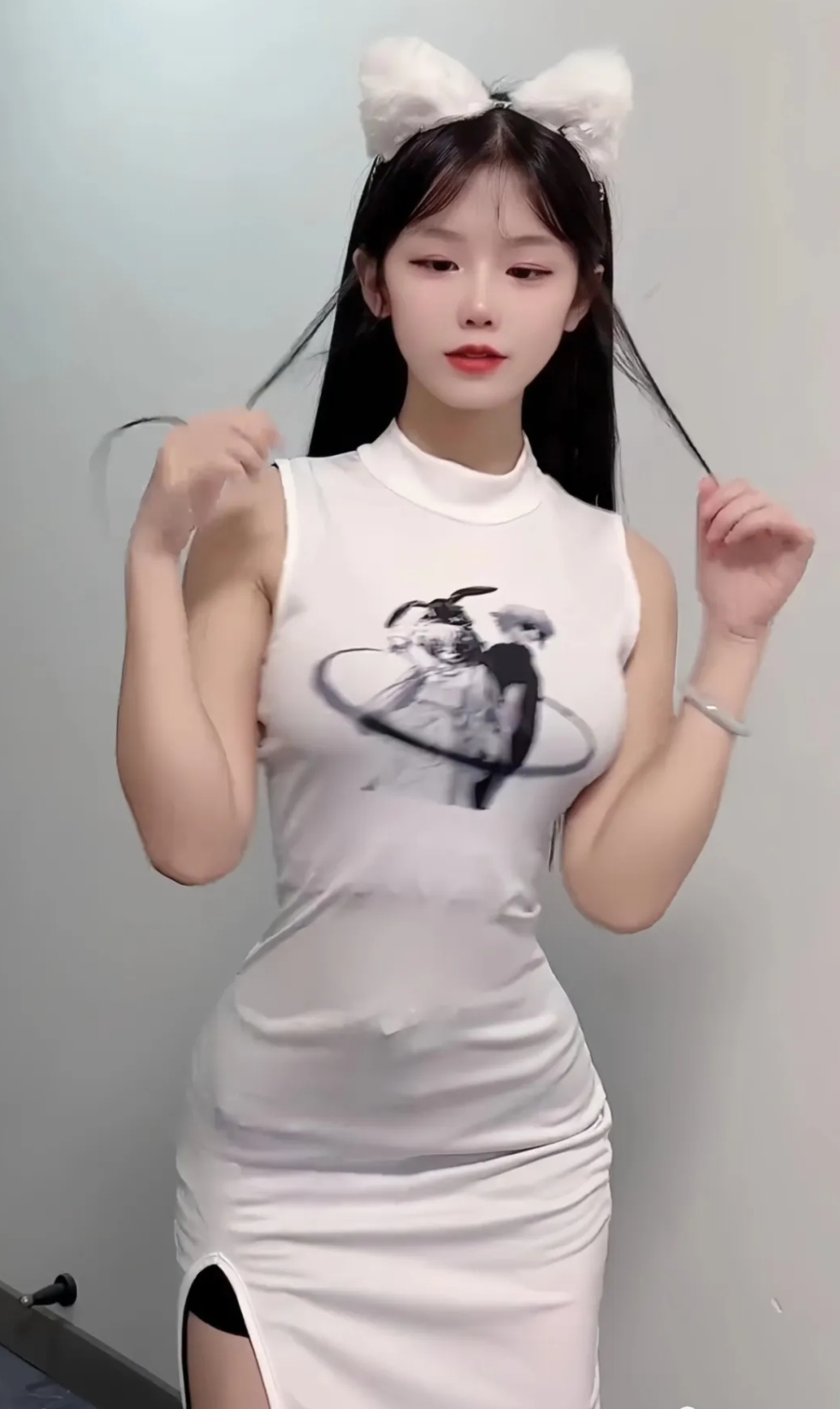 萱福晋微密图片分享，想知道发了啥吗